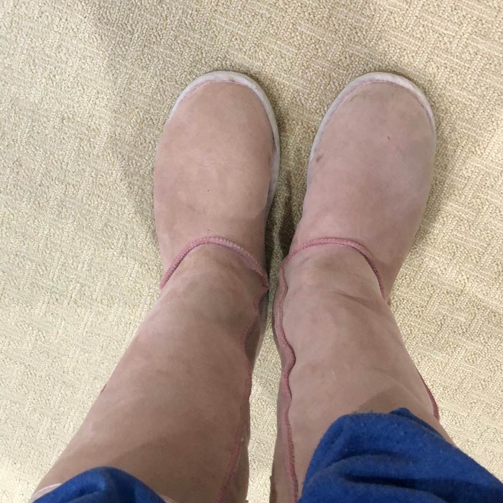 Tylie Malibu pink ugg like boots